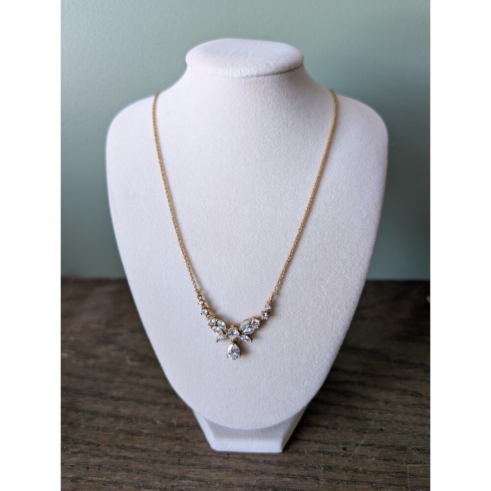 Vintage Avon Gold Tone Fairy Tale Rhinestone Necklace with Extender